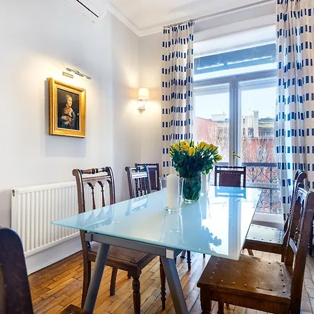 Apartment Tyzenhauz Podwale Street Krakow